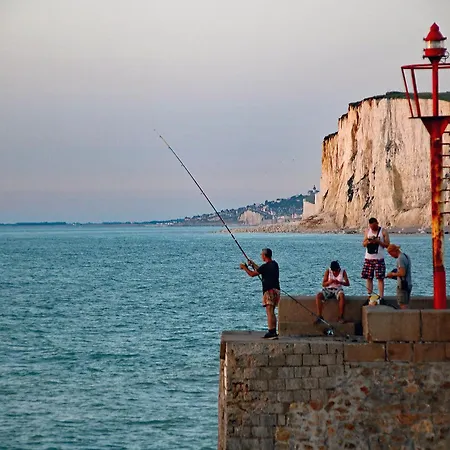 Daire Hublot Vue Port Le Tréport